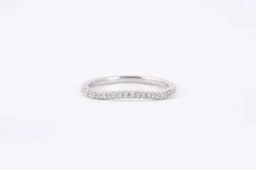 14k White Gold 0.110tcw Diamond Wedding Band Size 7 (1.89g.)