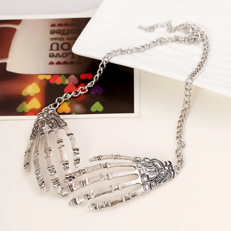 Halloween Exaggerated Hand Claw Necklace Palm Alloy Short Punk Necklace Personality Clavicle Chain LJH21